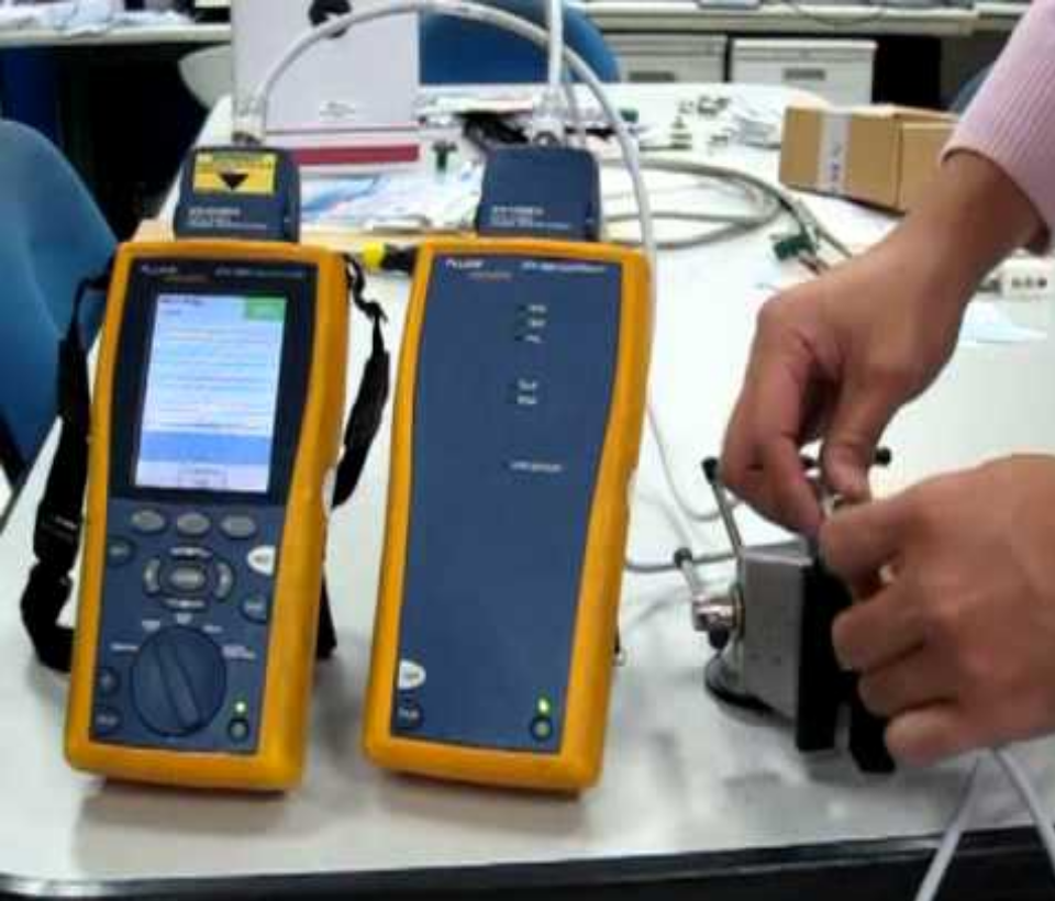 SAXXON OUTP6COP305NE - Bobina de Cable UTP Cat6 100% Cobre/ 305 Metros/ Uso Exterior/ Cubierta LDPE/ 4 Pares/ Soporta Pruebas de Rendimiento/ Cumple con Estandares ISO / IEC 11801 Ed2; EIA / TIA568B/ UL/ Ideal para Cableado de Redes y Video/