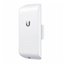 UBIQUITI NANOSTATION LOCOM5 - Radio Airmax 5.8GHz para exteriores con antena integrada tipo panel de 13 dBi, MIMO, potencia de 23 dBm y rendimiento de hasta 150 Mbps.